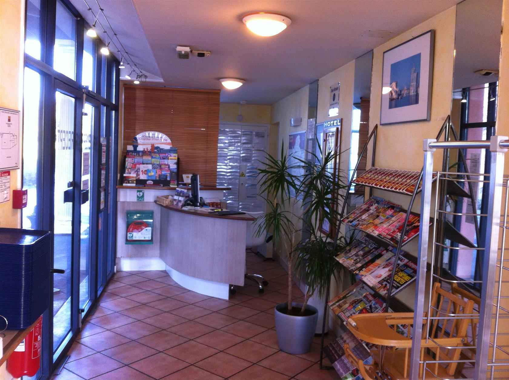 Kyriad Direct La Rochelle Aytre Exterior photo